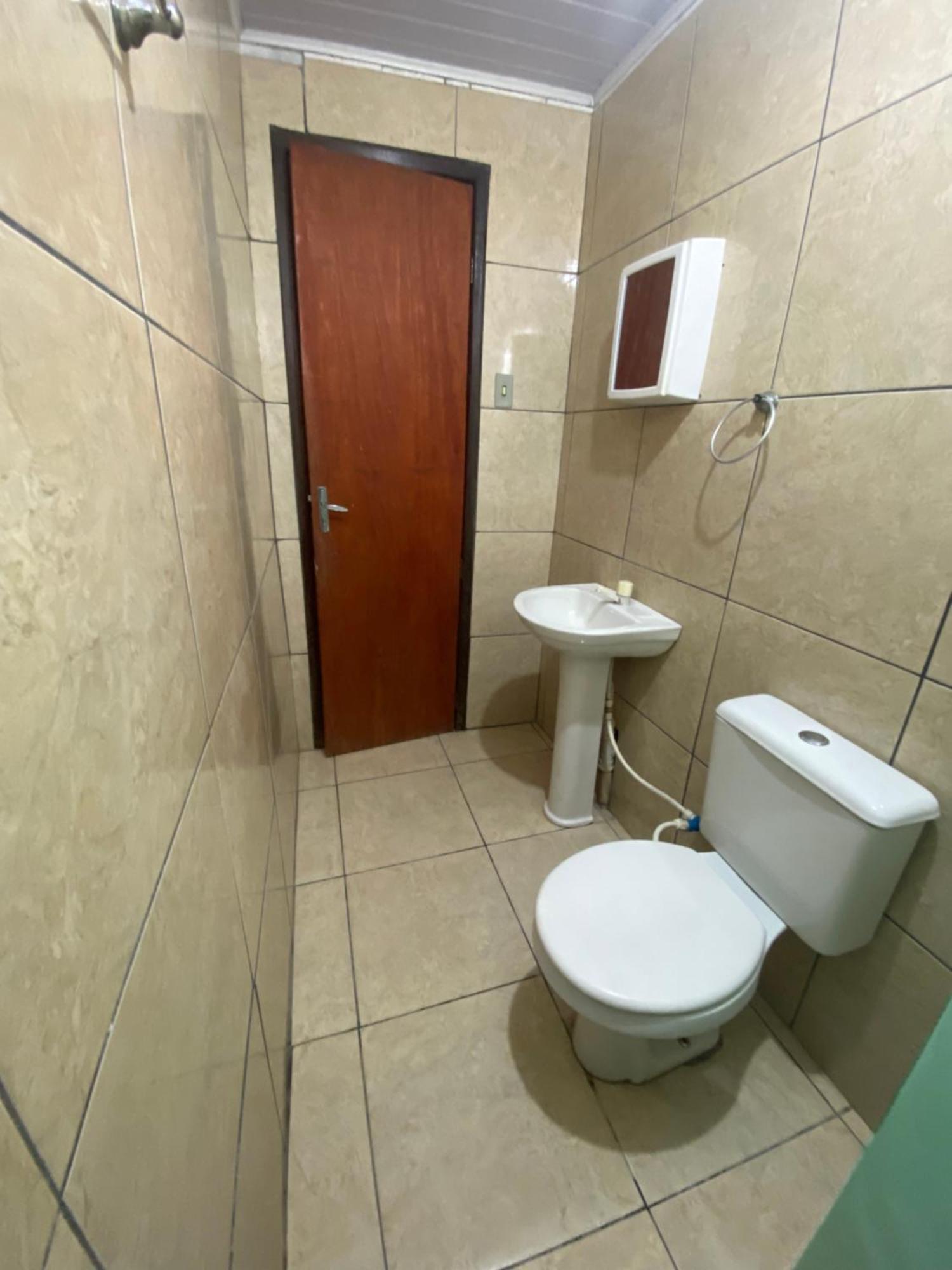Dorm 5-6 People Shared Bathroom Outside Séjour chez l'habitant Dublin