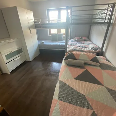 Dorm Room 5-6 People Shared Bathroom Outside Room Dublin Extérieur photo