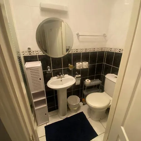 Dorm Room 5-6 People Shared Bathroom Outside Room Dublin Extérieur photo