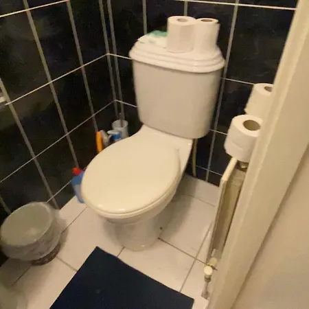 Dorm Room 5-6 People Shared Bathroom Outside Room Dublin Extérieur photo