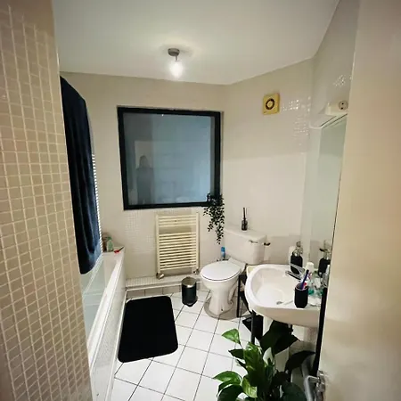 Dorm Room 5-6 People Shared Bathroom Outside Room Dublin Extérieur photo